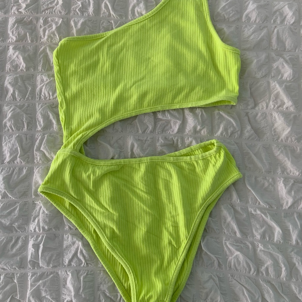 LF Emma & Sam Cutout Bodysuit